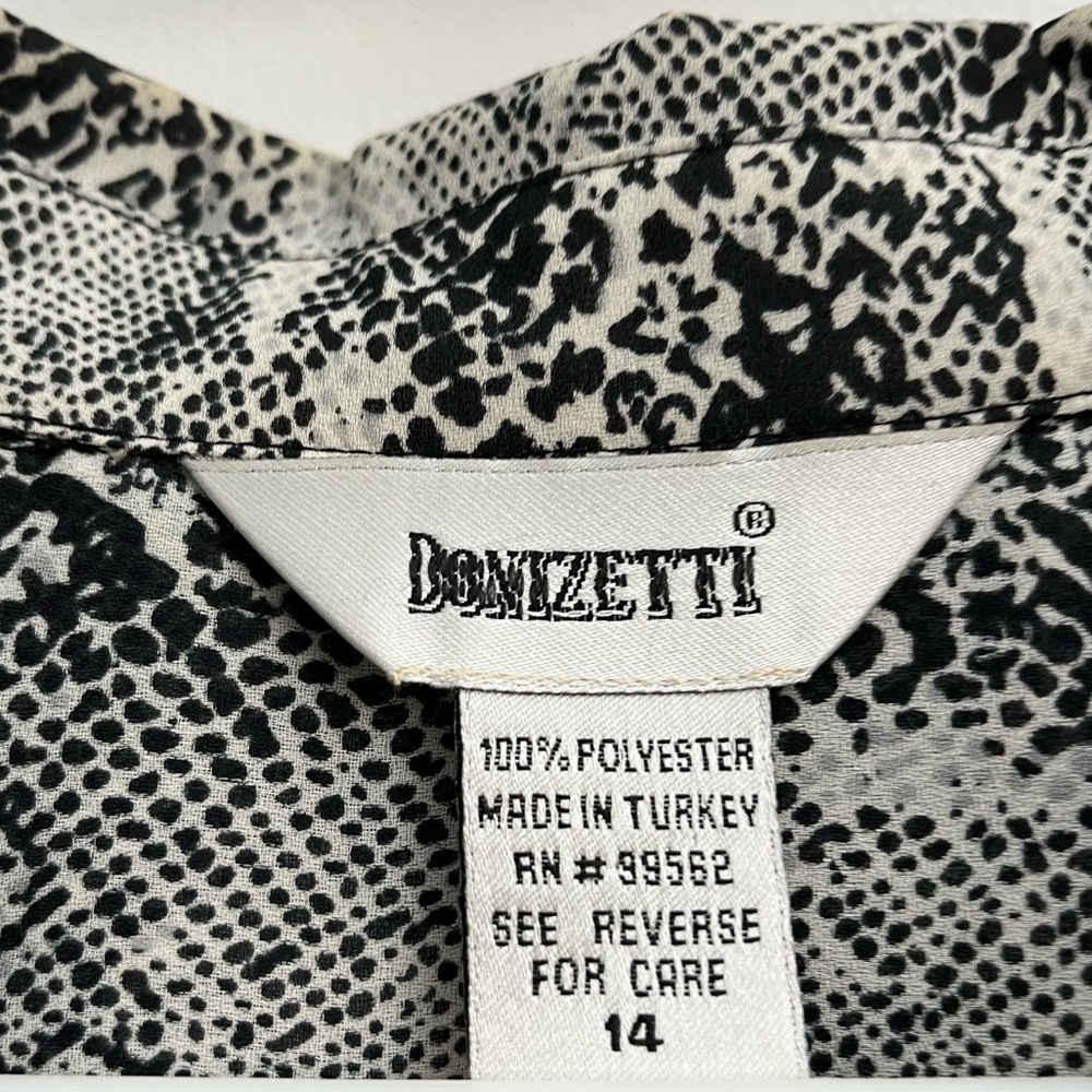 Elegant Monochrome Snake Print Button Down Shirt - image 2